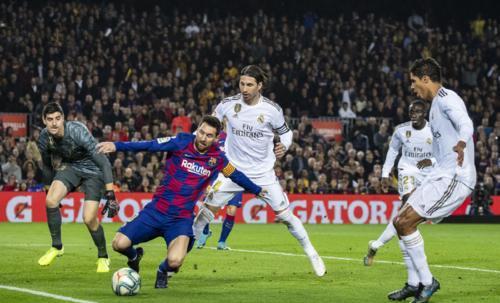 ‘IM电竞平台’
西甲浊世！皇马巴萨接连输球让出榜首 配合原因就是他们都老了(图1)